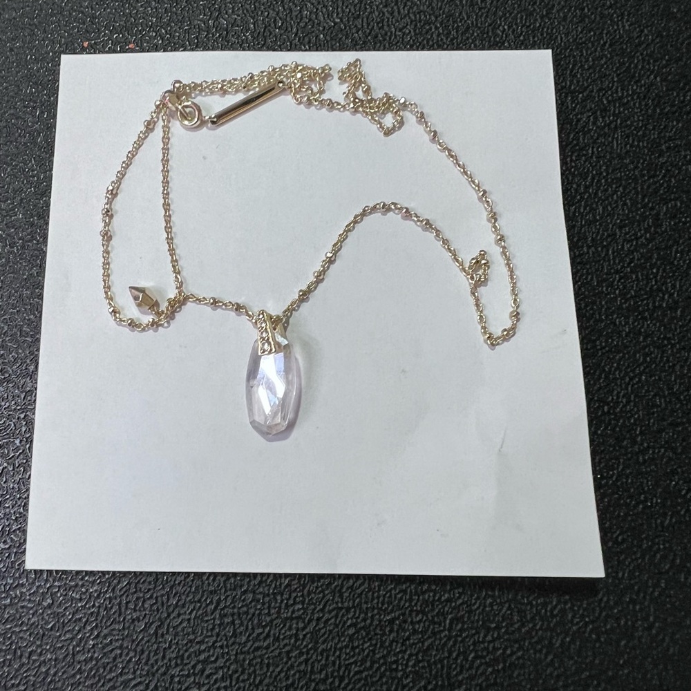 EUC Kendra Scott Camila Gold Lustre Glass Necklace